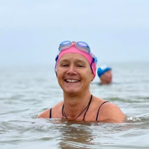 ear plugs that attach to swim goggles blue